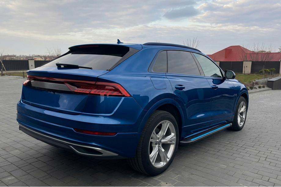 Audi Q8 2018- Trittbretter Maya Blue (2 Stk., Aluminium) Image