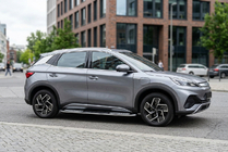 BYD Atto 3 2021- Seitliche Trittbretter Tayga V2 (2 Stk., Aluminium) Foto 1