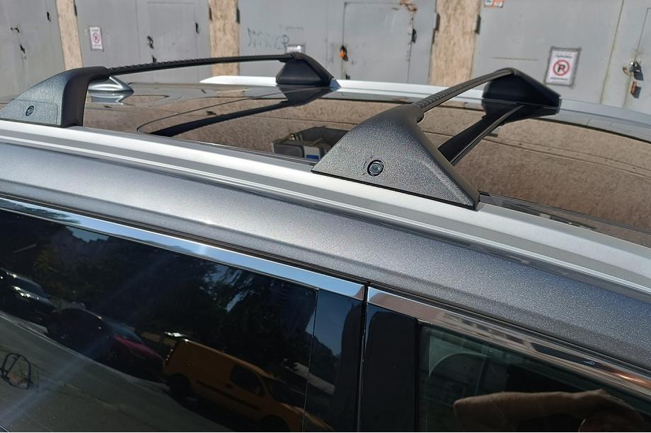 Nissan X-trail T33/Rogue 2022- Dachträger Quertraversen für integrierte Reling OEM (2 Stk.) Schwarz Foto 30