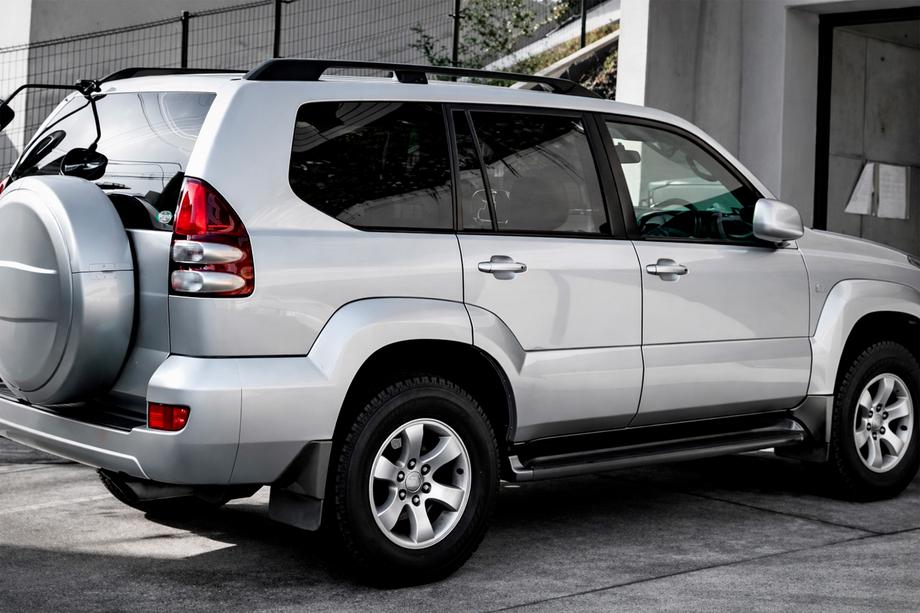 Toyota Land Cruiser Prado 120 2002-2009 Seitliche Trittbretter HARMS (2 Stk) Foto 3