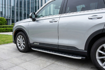 Honda CRV 2022- Seitentrittbretter Fullmond (2 Stk., Aluminium) Foto 1