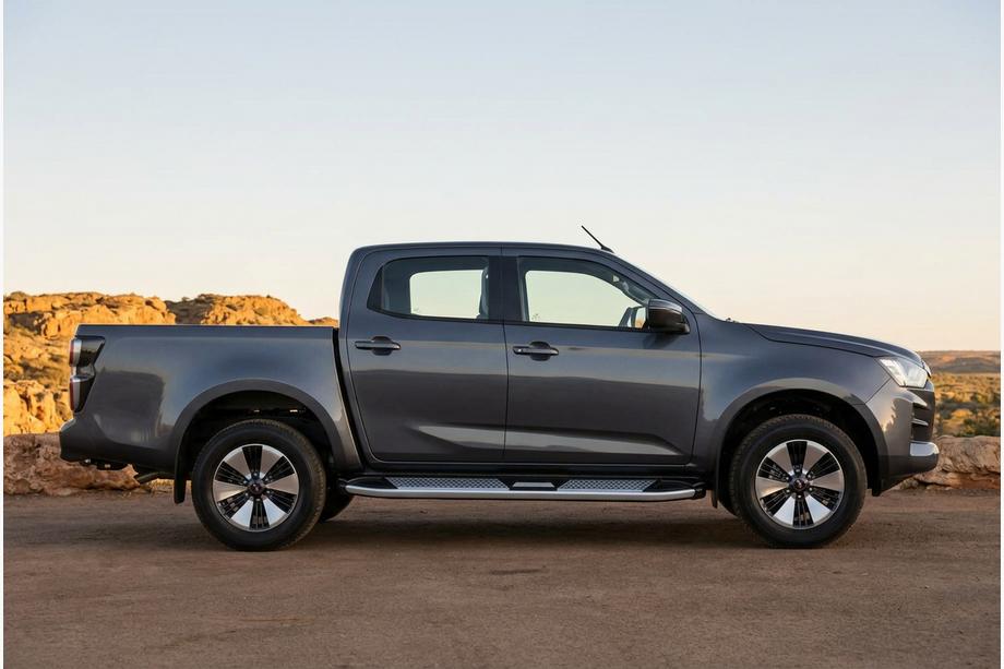 Isuzu D-Max 2019- Seitenschweller Mevsim Grey (2 Stk., Aluminium) Image