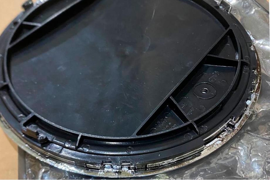 Mercedes GL/GLS class X166 2012-2019 B-Ware Frontemblem unter Glas, Chromumrandung A0008880111 (für GLS) Foto 3