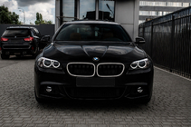 BMW 5 Series F10/F11 2010–2016 M-Look LED Nieren (Hochglanz Schwarz) Foto 1