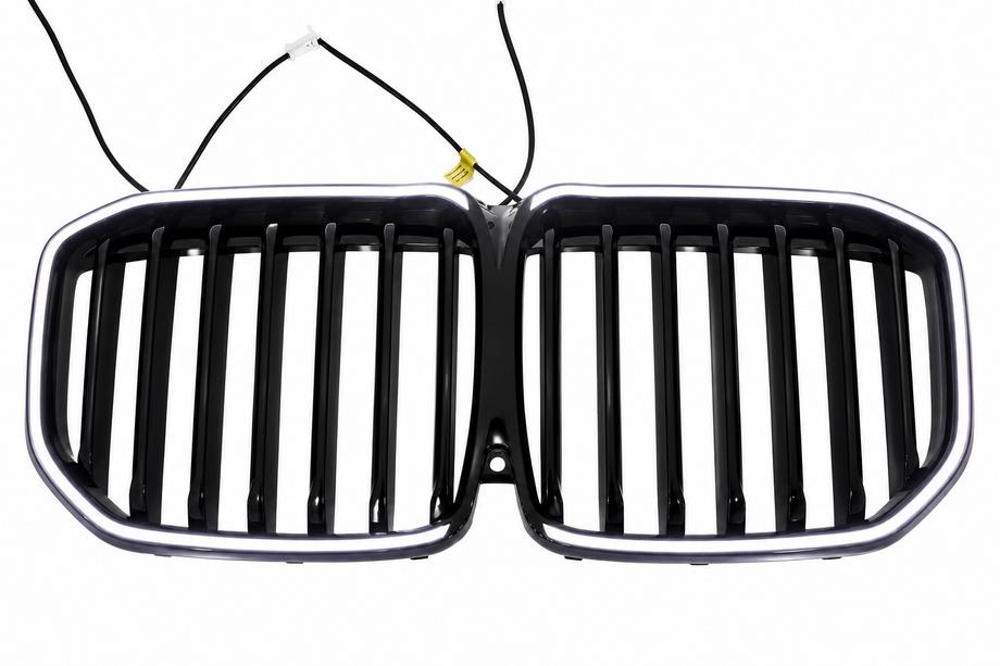BMW X7 G07 2019- Nierengrills 1 Bar LED (2019-2022, Schwarz Hochglanz) Foto 2