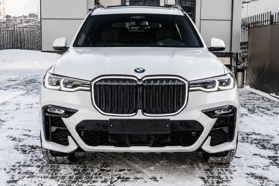 BMW X7 G07 2019- Nierengrills 1 Bar LED (2019-2022, Schwarz Hochglanz) Foto 1
