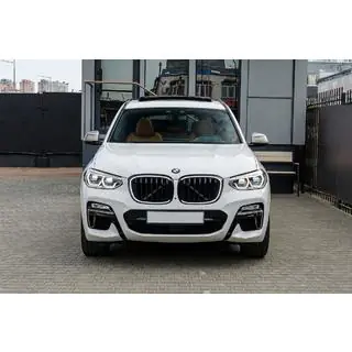Nierengitter 1 Bar LED (2018-2021, Schwarz Hochglanz) Foto 1