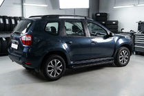 Nissan Terrano 2014- Allmond Black Seitenschweller (2 Stk., Aluminium) Foto 1