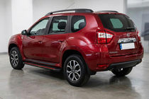 Nissan Terrano 2014- Seitliche Trittbretter Maya Red (2 Stk., Aluminium) Foto 1