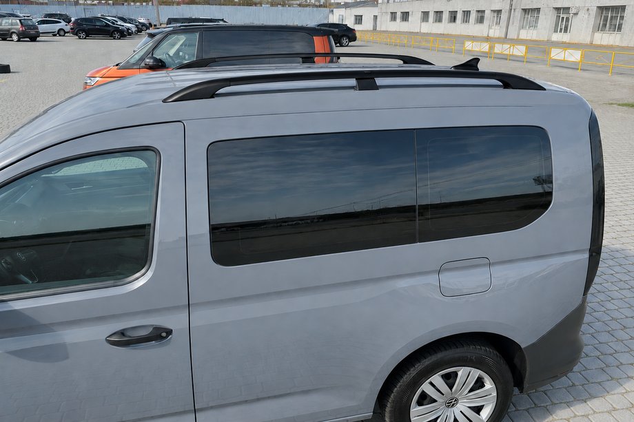 Ford Connect 2021- Dachreling schwarz (türkisches Design) Image