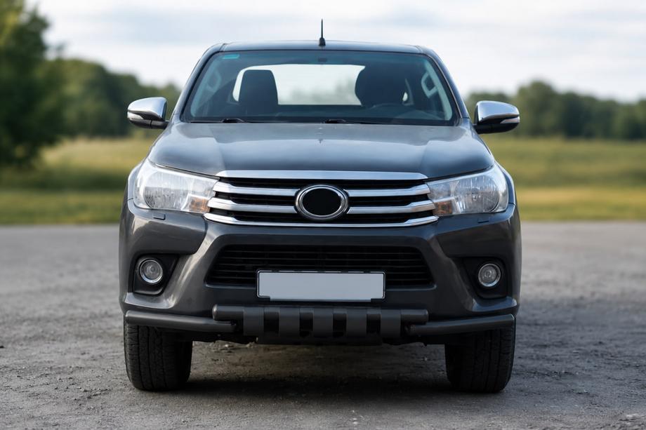 Toyota Hilux 2015- Frontschutzbügel F3-34 Black (Edelstahl) Image