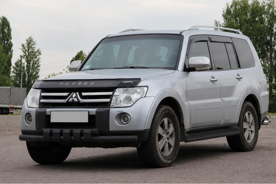 Mitsubishi Pajero Wagon III 1999-2006 Frontschutzbügel ST015 Black (Edelstahl) Image