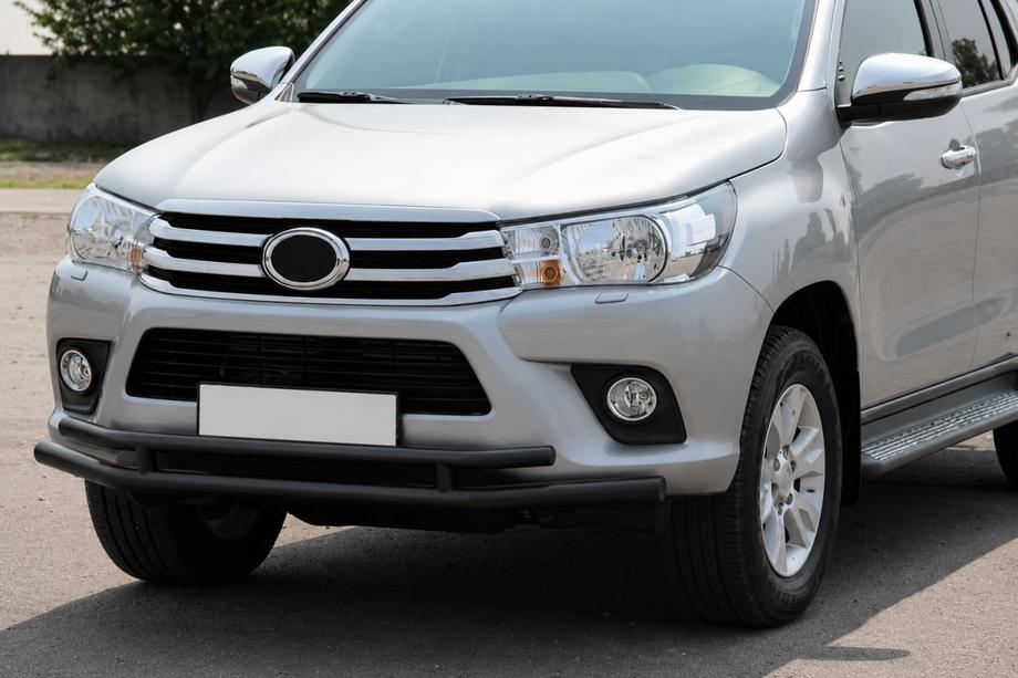 Toyota Hilux 2015- Frontschutzbügel ST018 Black (Edelstahl) Foto 1