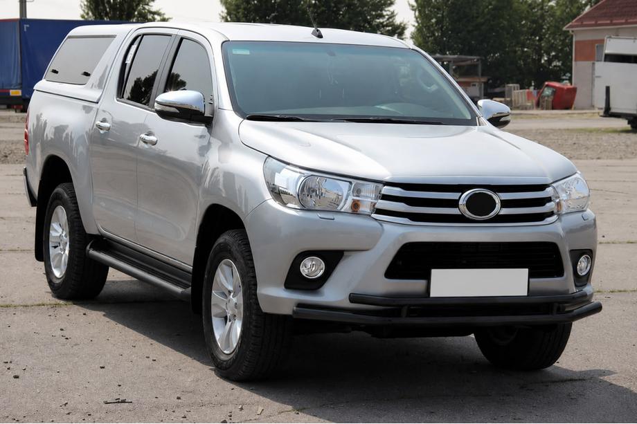 Toyota Hilux 2015- Frontschutzbügel ST018 Black (Edelstahl) Foto 3
