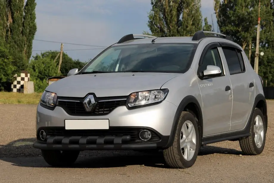 Renault Sandero 2013-2022 Frontschutzbügel ST015 Black (Edelstahl) Image