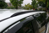 Toyota 4Runner 2009-2024 Integrierte Dachreling schwarz OEM (2016-, Aluminium) Foto 2