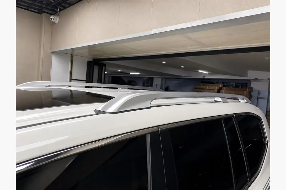 Toyota Land Cruiser 300 2021- Dachreling grau OEM (Aluminium) Image