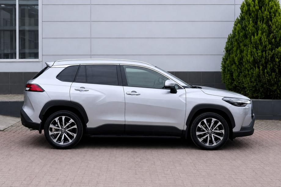 Toyota Corolla Cross 2020- Integrierte OEM Dachreling grau (Aluminium) Foto 2