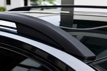 Toyota Corolla Cross 2020- OEM Dachreling schwarz (Aluminium) Foto 1