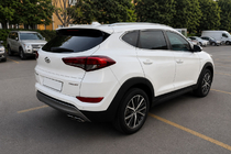 Hyundai Tucson TL 2016-2021 Integrierte Dachreling grau OEM (ABS-Kunststoff, Klebemontage) Foto 1