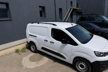 Citroen Berlingo/Multispace 2018- Dachreling schwarz (türkisches Design) Standard, Kunststofffüße Foto 3