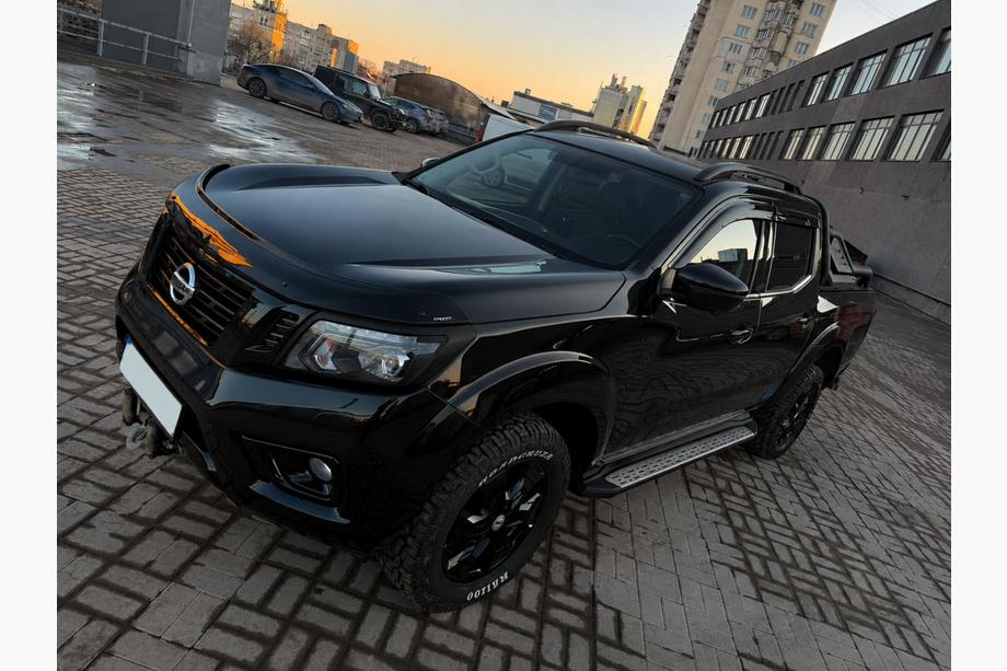 Nissan Navara/NP300 2016- OEM Dachreling schwarz (ABS-Kunststoff, Montage zum Kleben) Image