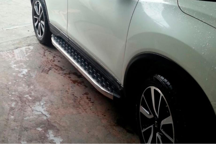 Nissan Qashqai 2014-2021 Trittbretter BlackLine (2 Stk, Aluminium) Image