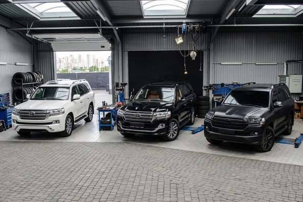Comfort, Executive 2016, Executive 2019 oder Executive 2021: Welches LC200-Facelift wählen?