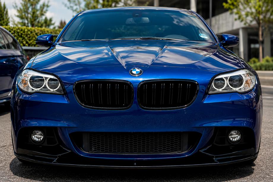 BMW 5 Series F10/F11 2010–2016 Frontstoßstangen-Lippe MP-Style (für M-Performance, Schwarz Hochglanz) Foto 1