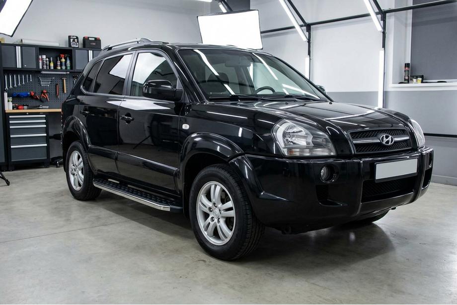 Hyundai Tucson JM 2004- Trittbretter BlackLine (2 Stk, Aluminium) Image