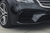 Mercedes S-class W222 2013-2022 Zierblende Stoßfänger vorne S63 2018-2020 (rechts) Foto 1