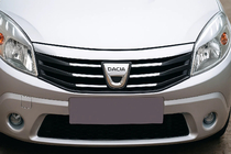 Dacia Sandero 2007-2013 Chrom Kühlergrill Abdeckung (Edelstahl) Foto 1