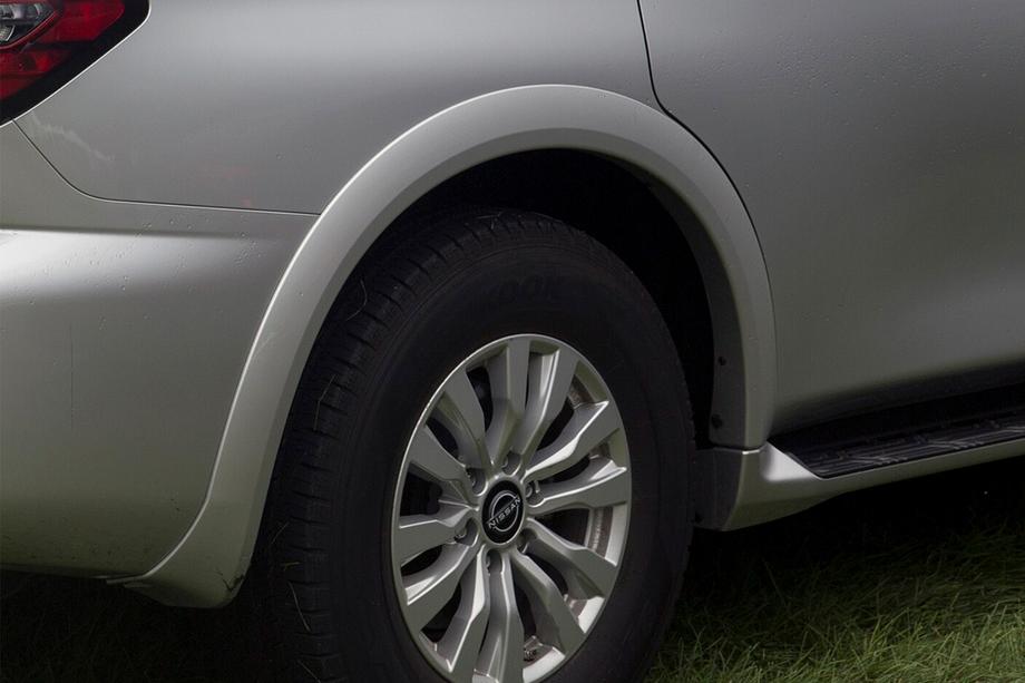 Nissan Armada 2016-2024 Verbreiterungen der hinteren Radläufe (Original, gebraucht) Image