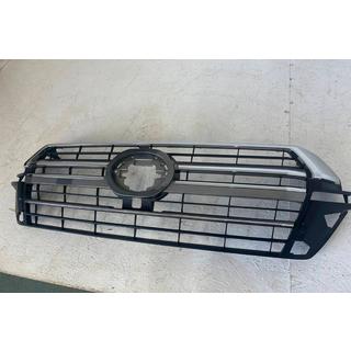 B-Ware Kühlergrill 2016-2021 (Design 2019) Toyota Land Cruiser 200 2007-2021 Foto 3