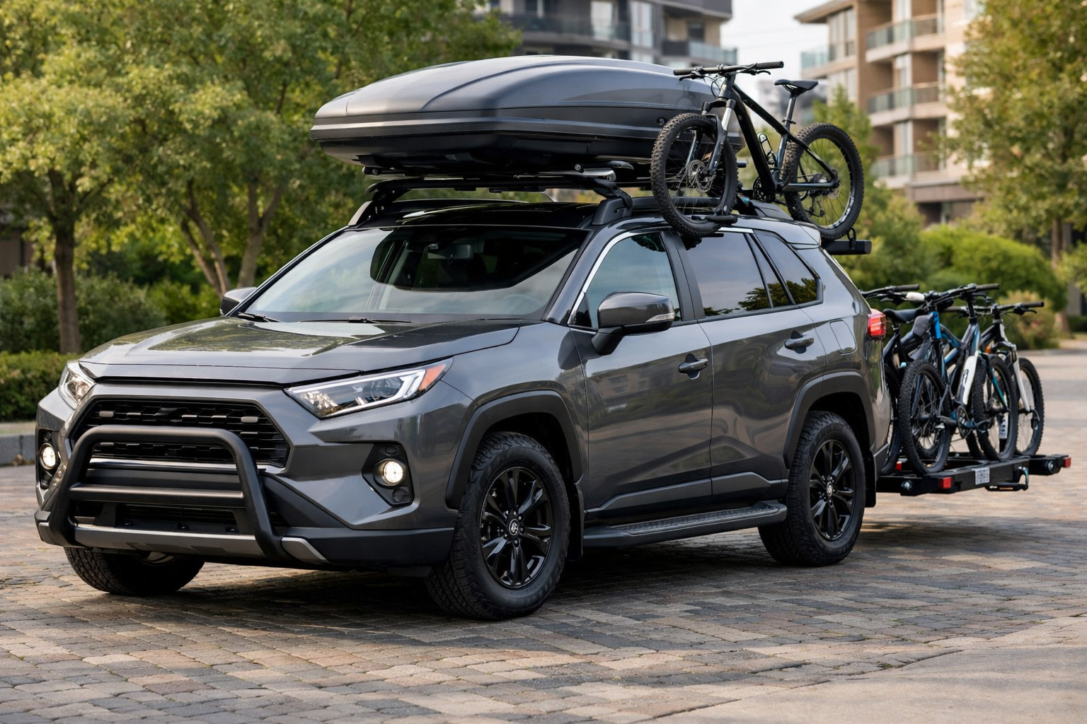 Was man am Toyota RAV4 2019+ nach dem Kauf für Stadt und Familie nachrüstet