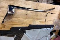 Toyota Land Cruiser Prado 150 2009-2023 B-Ware Scheinwerferblende links (1 Stk., für LED) Foto 2