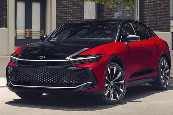 Toyota Crown 2027: neuer THS 5 Hybrid, Allrad und Facelift Foto 1