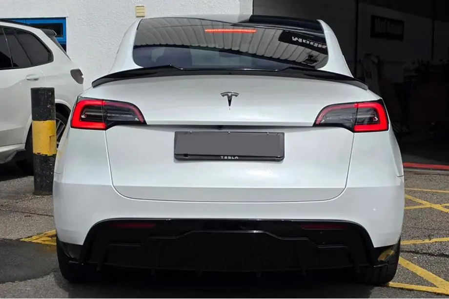 Tesla Model Y 2020- Fast Aerokit Karosseriekit (für 2020–2024) Foto 4