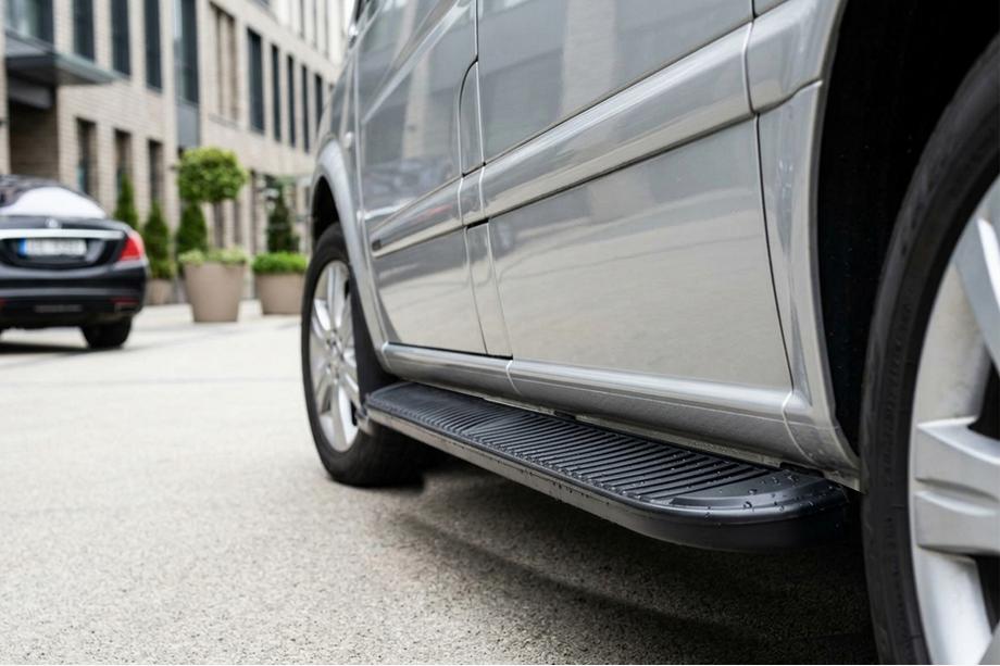 Mercedes Viano 2004-2014 Seitenschweller Tayga Black (2 Stk., Alu) Image