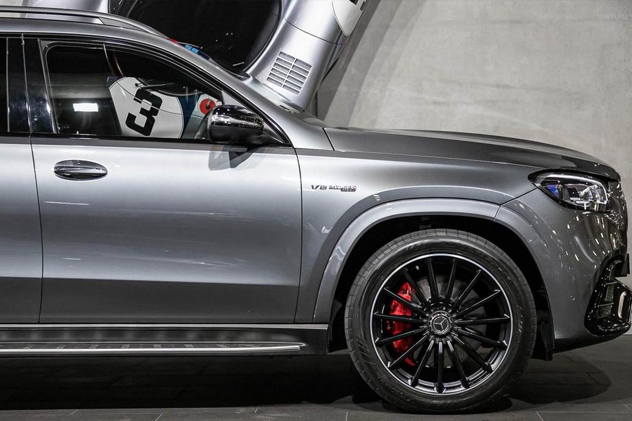 Mercedes GLS X167 2019- AMG GLS63 Kotflügelverbreiterungen vorne Image
