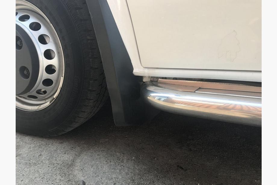 Volkswagen Crafter 2006-2016 Premium Schmutzfänger (Gummi) Hinten (für Einzelbereifung) Foto 10