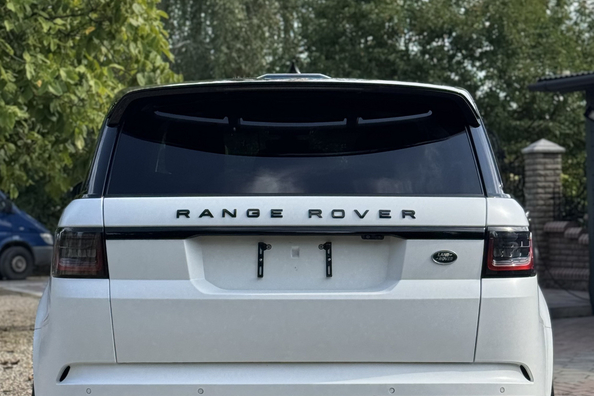 Range Rover Sport L494 2018–2022: SVR-Bodykit-Montage – unsere Arbeiten Foto 15