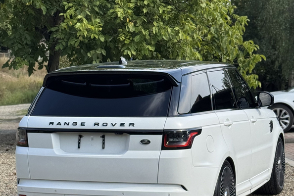 Range Rover Sport L494 2018–2022: SVR-Bodykit-Montage – unsere Arbeiten Foto 13