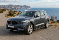 Volvo XC40 2018- Seitenschweller Fullmond Black (2 Stk., Aluminium) Foto 1
