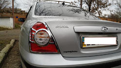 Hyundai Elantra (XD) 2000-2011 Chrom Rückleuchten Abdeckungen (2 Stk, Kunststoff) Foto 4