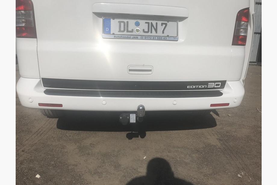 Volkswagen T5 Caravelle 2004-2010 Heckstoßstangenschutz mit Kante (ABS-Kunststoff) Glanzend Foto 3