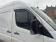 Mercedes Sprinter W906 2006–2018 Klebende Windabweiser (2 Stk, Sunplex Sport) Foto 1