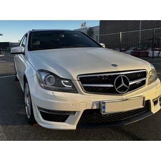 Bodykit C63 AMG Foto 1