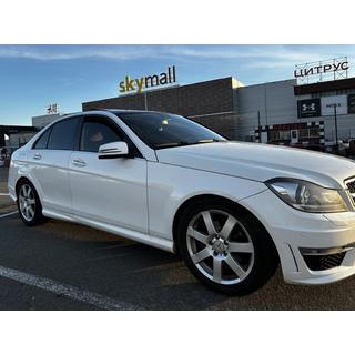 Bodykit C63 AMG Foto 4