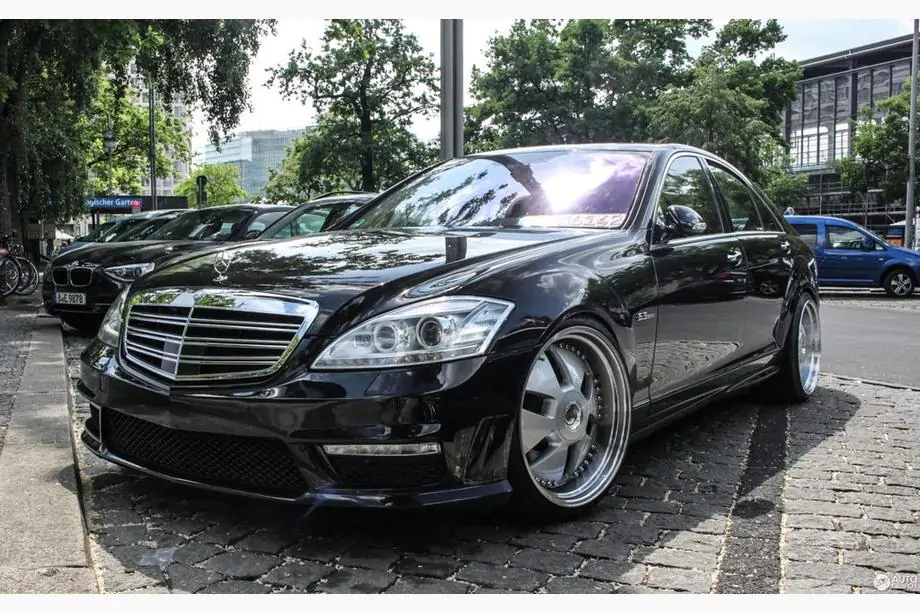 Mercedes S-class W221 2005-2013 Frontstoßstange komplett AMG S65 Foto 1